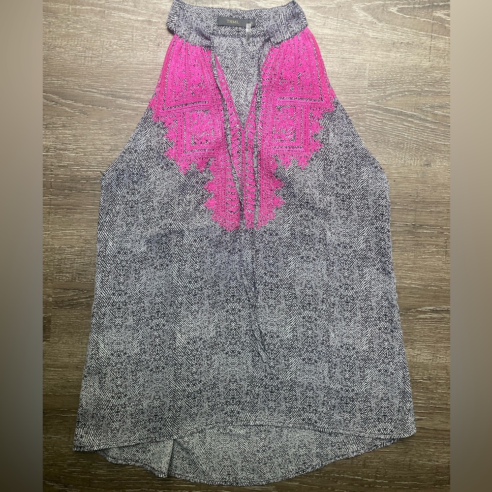 Anthropologie THML Black and White Blouse w/ Pink Embroidery Size Small